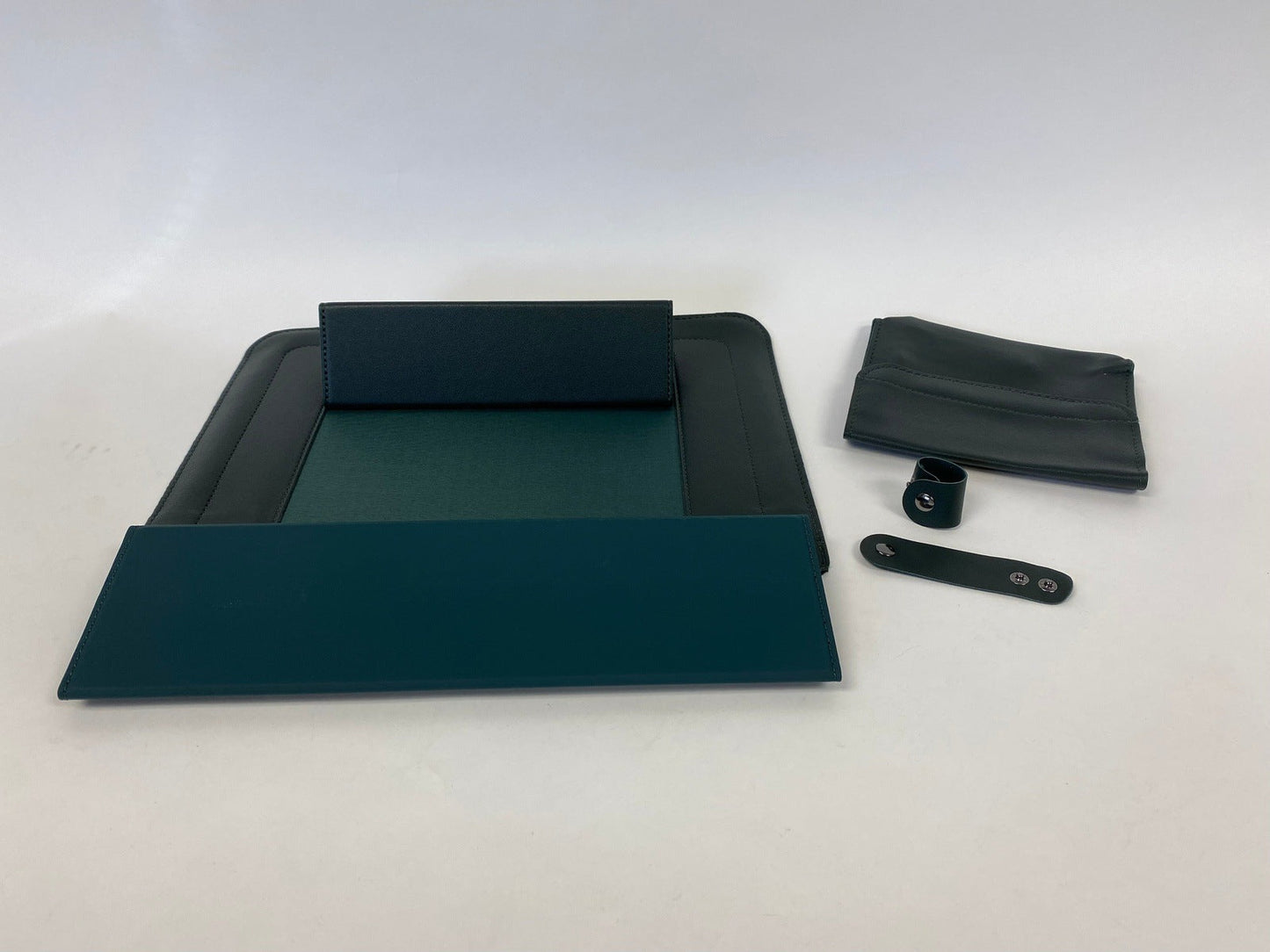 Laptop Sleeve Case, 2 in 1 Bracket Inner Bushing, Green BBCrafts.com