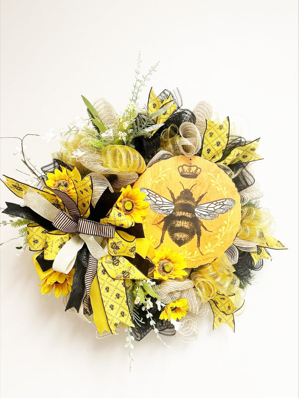 Bumble Bee: Sunflower Wreath - Made By Designer Genine