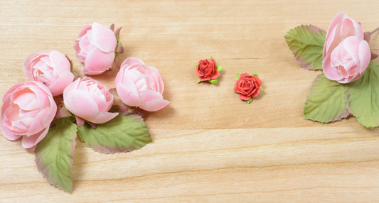 5 Ways to Make Gorgeous Flowers in Different Designs Using Deco Mesh BBCrafts.com