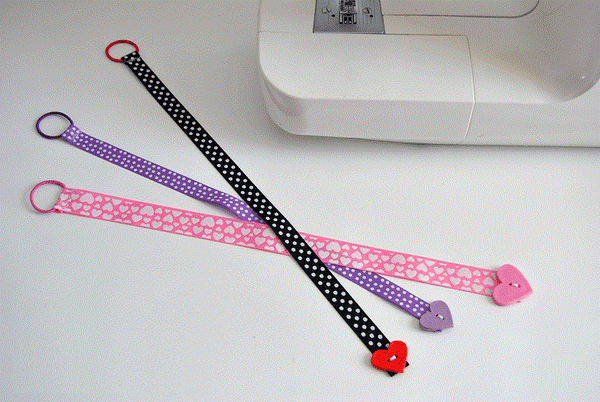 7 Outstanding DIY Bookmarks Ideas to Keep Yourself Busy Between Chapters BBCrafts.com