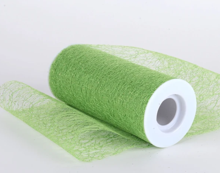 9 Simple Steps to Make a Fun Bright Deco Mesh Summer Wreath – BBCrafts.com